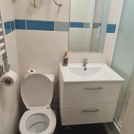 11 Bien Situe Et Fonctionnel * Paris